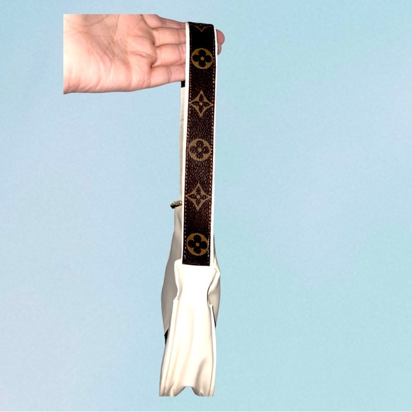 🌿 One-of-a-Kind Monogram Baguette Shoulder Bag, NEW - Picture 5 of 8